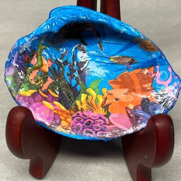 Handmade Decoupage Shell Trinket Dish Under the Sea - Picture 1 of 10